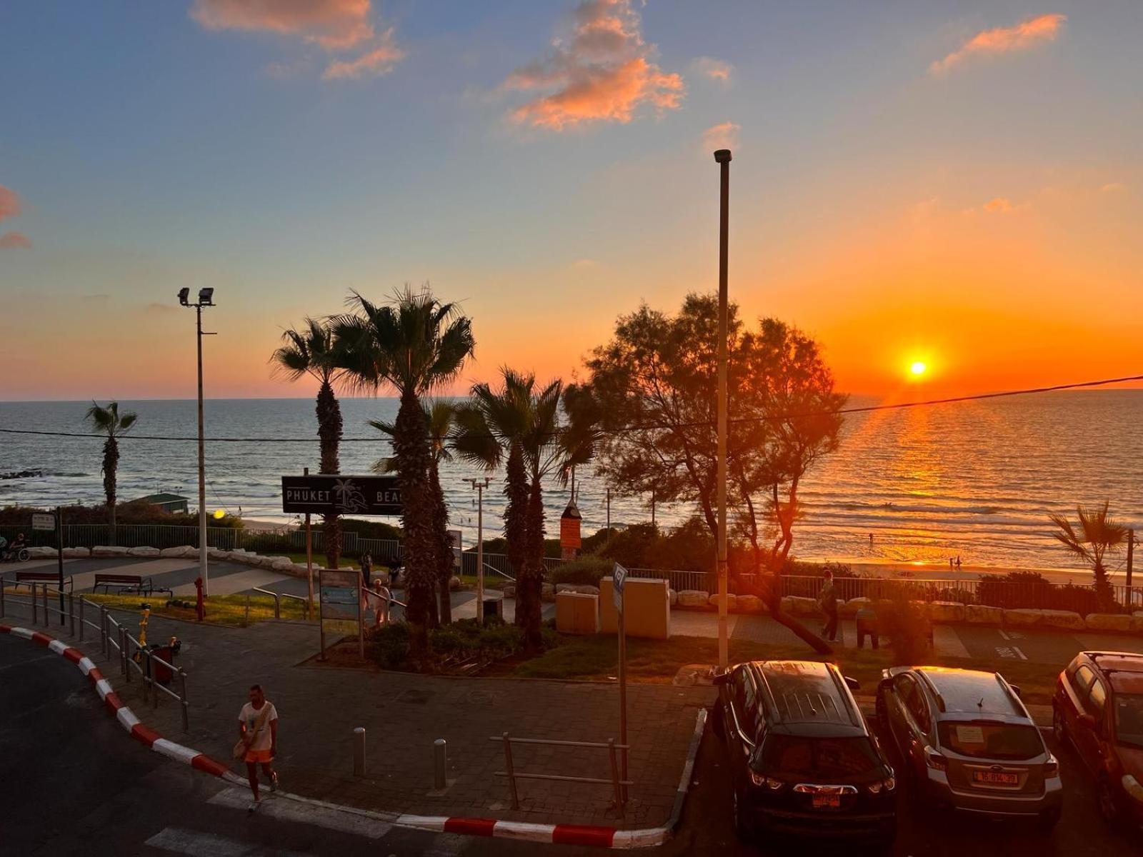 Elis Boutique Hotel Bat Yam Exterior photo