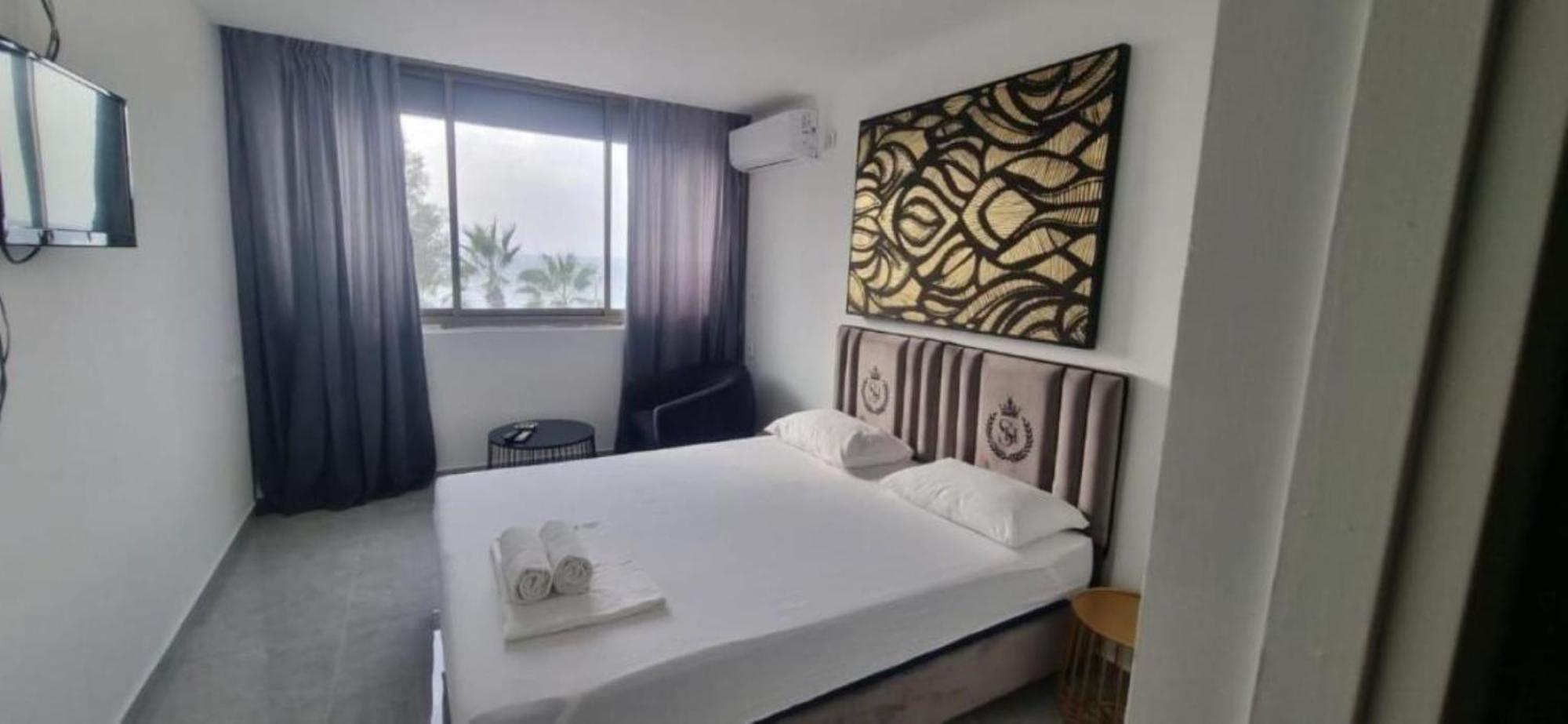 Elis Boutique Hotel Bat Yam Exterior photo