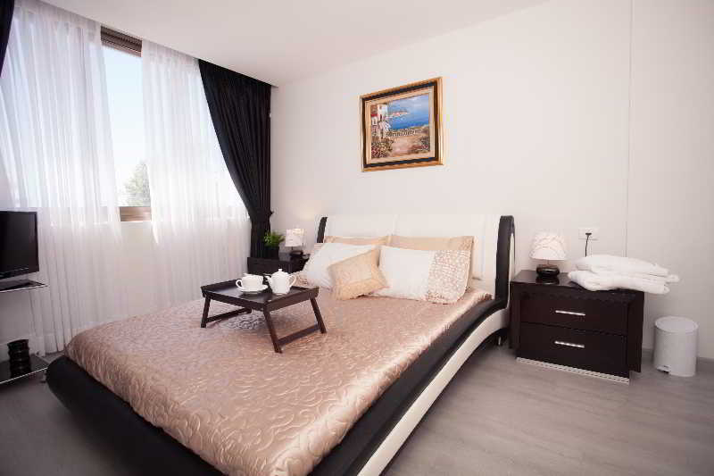 Elis Boutique Hotel Bat Yam Exterior photo