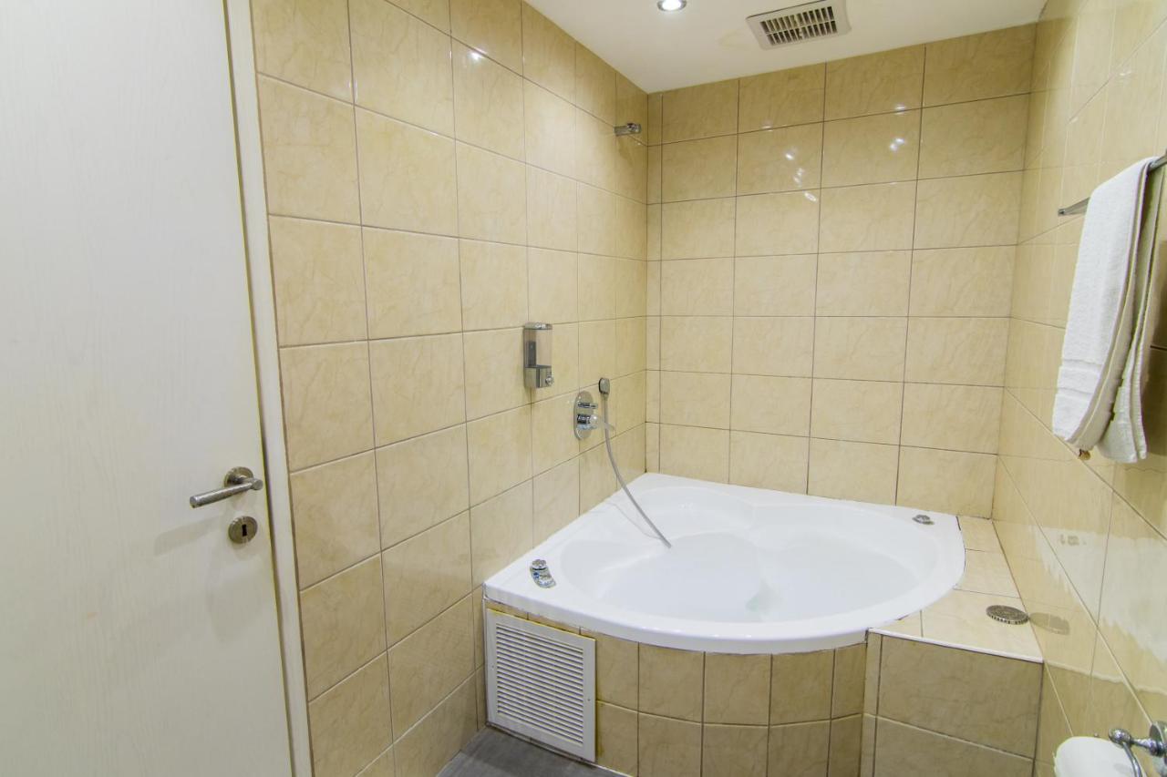 Elis Boutique Hotel Bat Yam Exterior photo